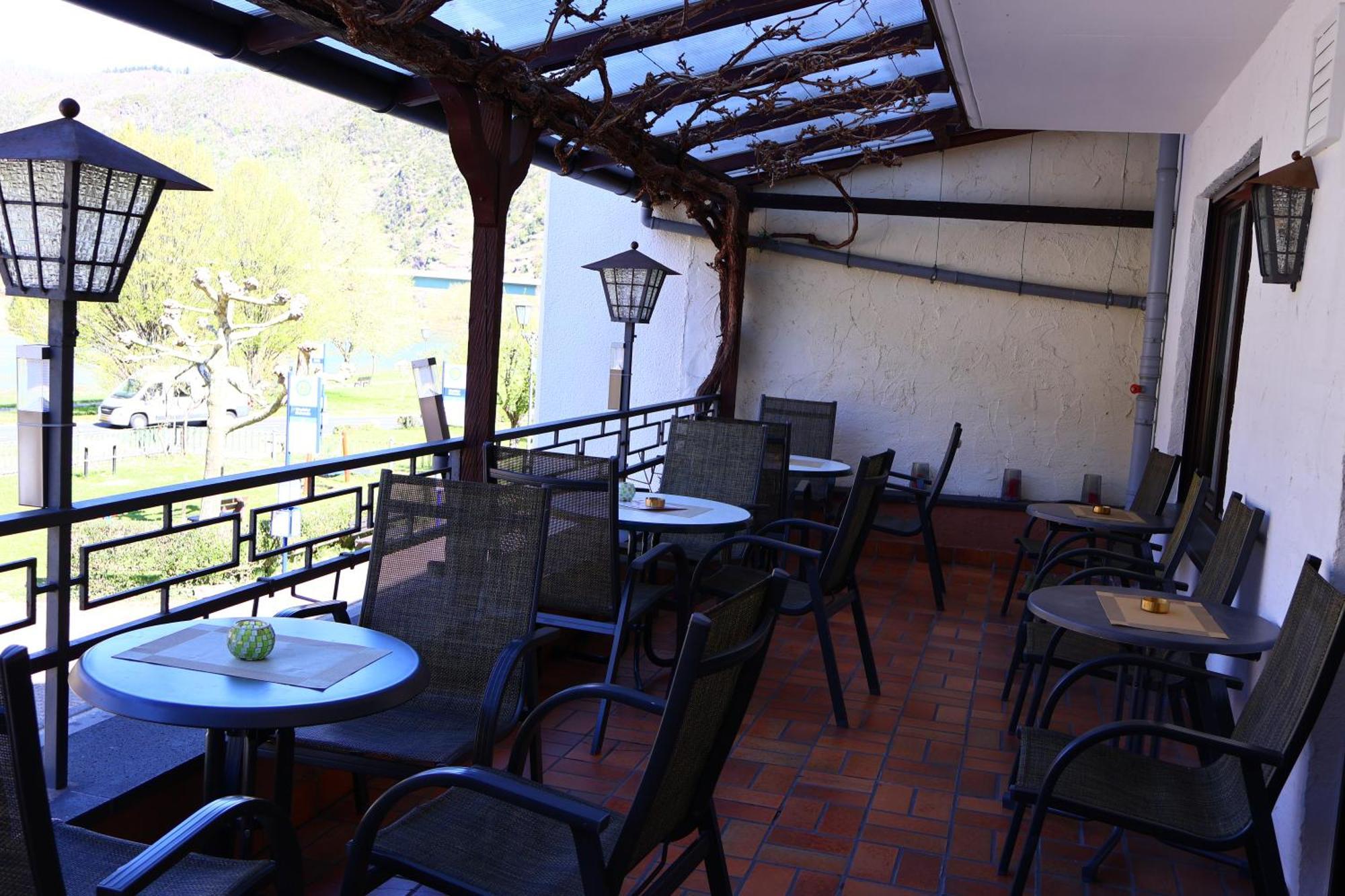 Weinhaus Hirschen Bruttig Otel Dış mekan fotoğraf